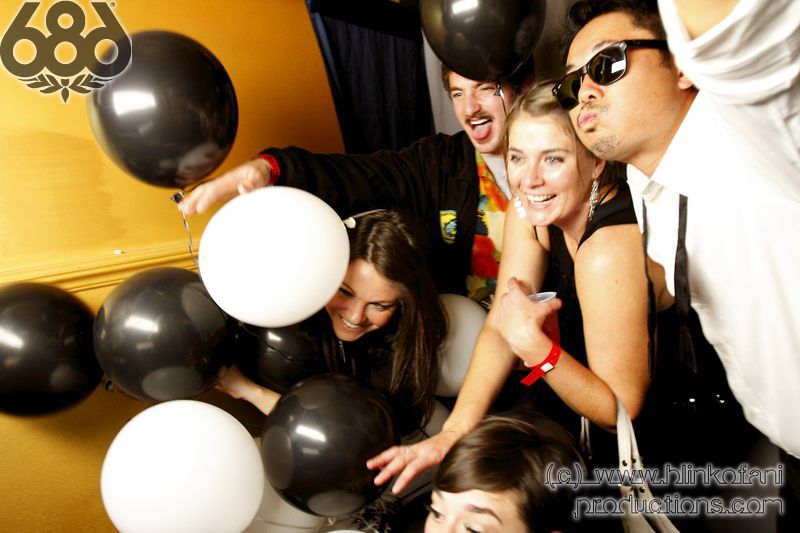 686Holiday2011_441