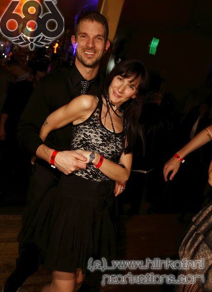 686Holiday2011_511