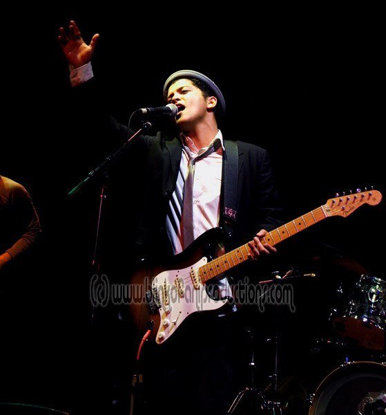 Bruno_Mars_129 