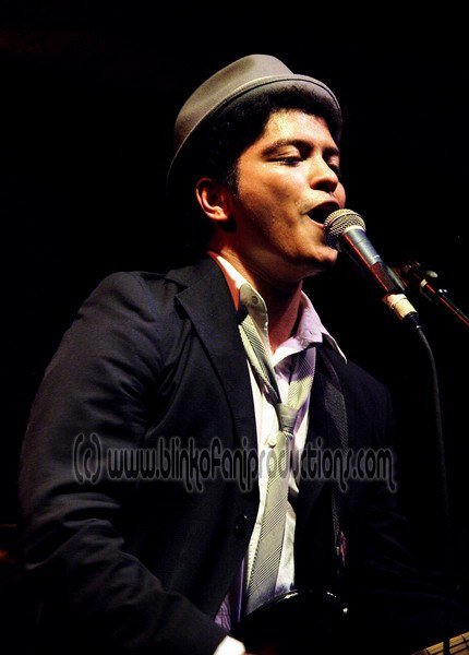 Bruno_Mars_174 