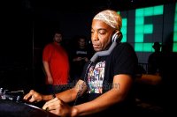 DEEP9anniv_007 
